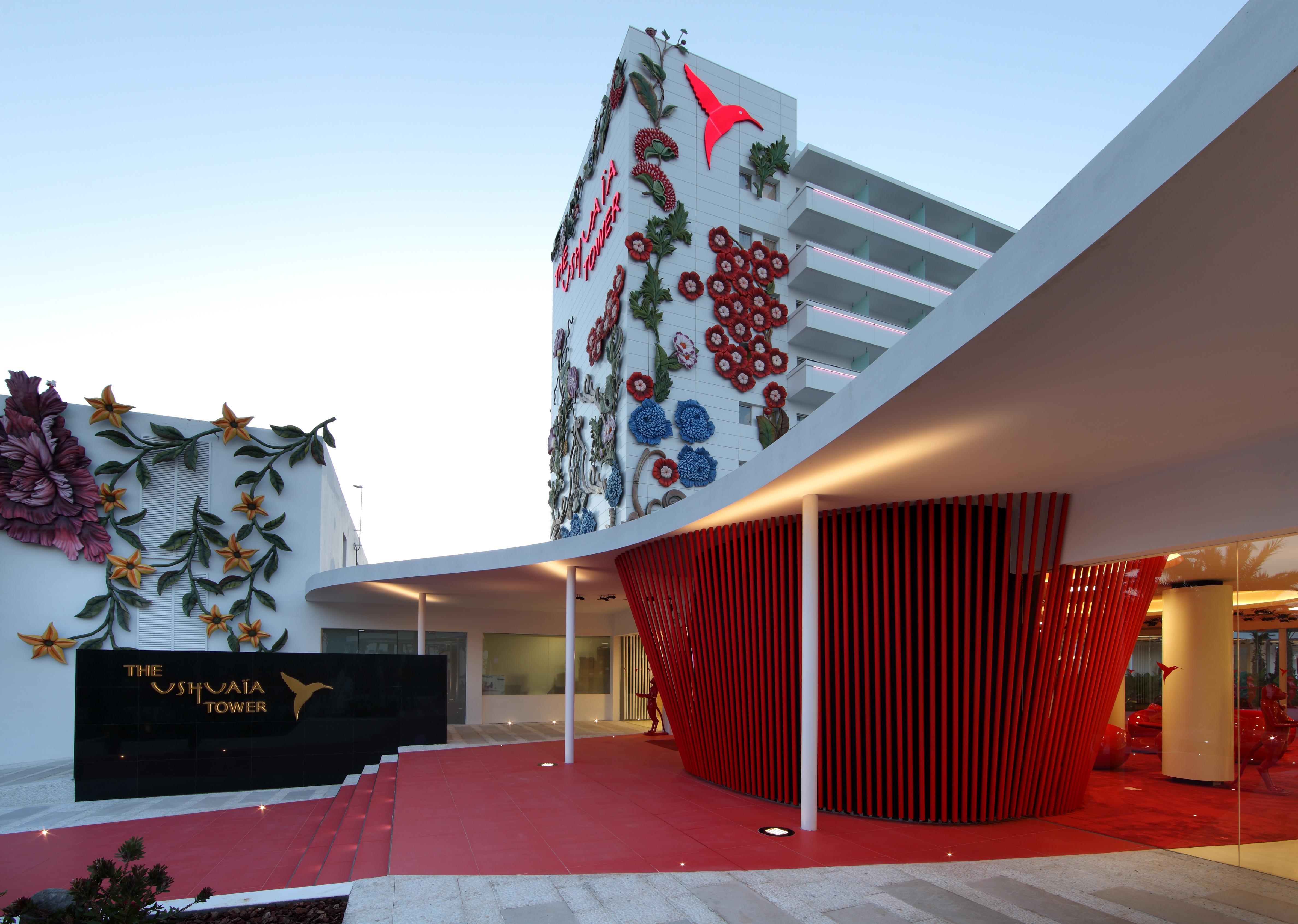 The Unexpected Ibiza - Ushuaia Club Entrance Included (adults Only) Playa d'en Bossa